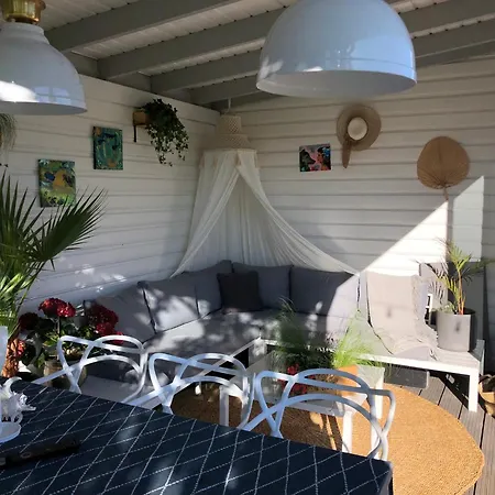 Breeze Villa *