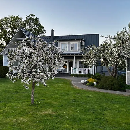 Breeze Villa
