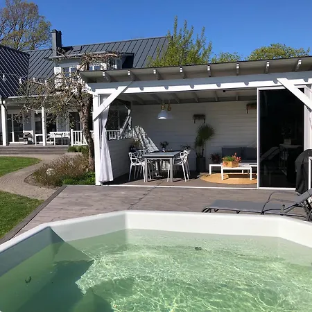 Villa Breeze